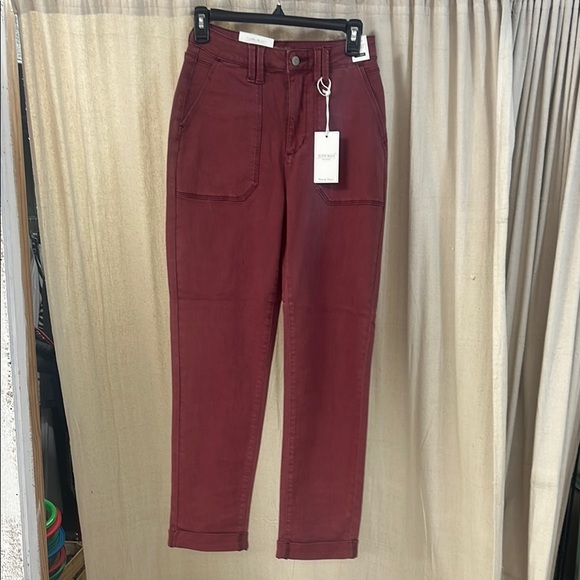 NWT Burgundy Aurora Garment Dyed Cuffed Jeans - Judy Blue - Picture 1 of 8